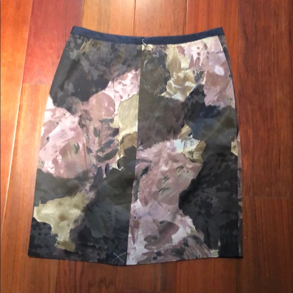 Floral Pencil skirt - Picture 2 of 2